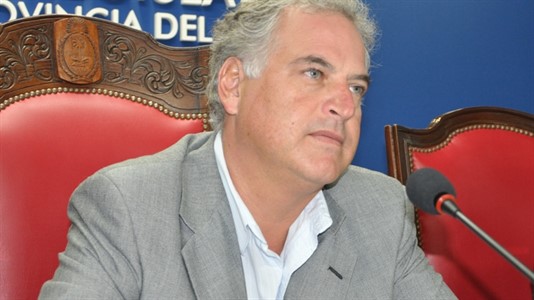 Domínguez se mostró en contra de aprobar el presupuesto en la próxima sesión.