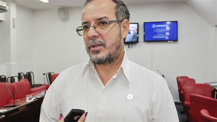 Carlos Martínez pretende la derogación de las PASO.