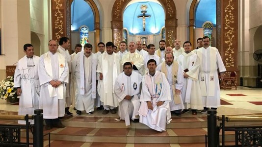 Los sacerdotes de la arquidiócesis local en Paraguay (Foto: AICA)
