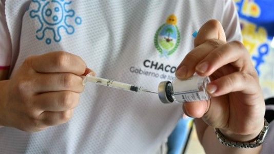 Un total de 2.500 dosis de la vacuna Sinopharm se aplicarán en el primer tramo de inmunización a docentes provinciales.