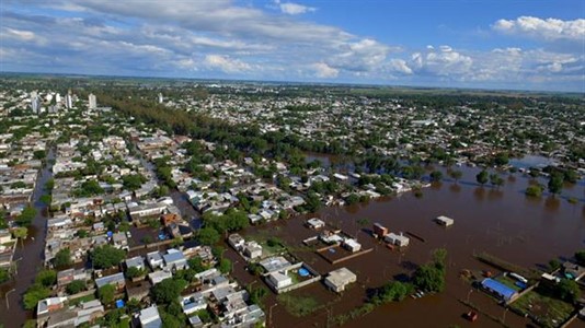 Estiman que hay 2.000 viviendas afectadas por la inundación en Pergamino. (Foto: La Nación)