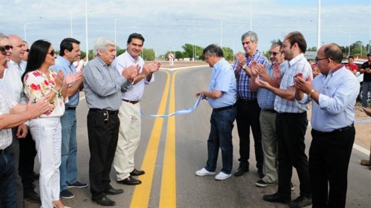 "La Ruta N° 7 quedó paralizada porque era una obra de la empresa satélite de Lázaro Baéz en Chaco", aseguró Bonfati.