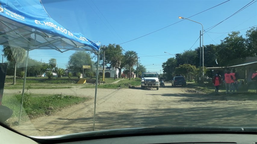Control preventivo en el acceso al barrio Nuevo Amanecer. PH Gentileza vecina de la zona. 