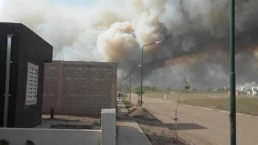 San Luis sufrió un intenso incendio forestal. 