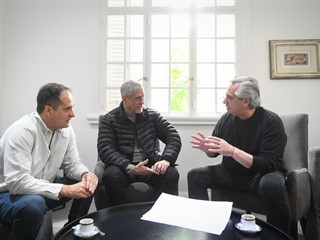 Foto: Alberto Fernández reunido este domingo con Jorge Ferraresi.