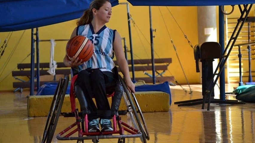 La deportista correntina reclamó trabajo y medidas de accesibilidad para las personas discapacitadas.