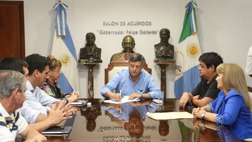 En mayo el gobierno había firmado un acuerdo con el Frente Gremial Docente. 