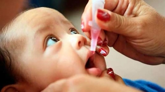 Michelini: "La polio produce parálisis infantil".
