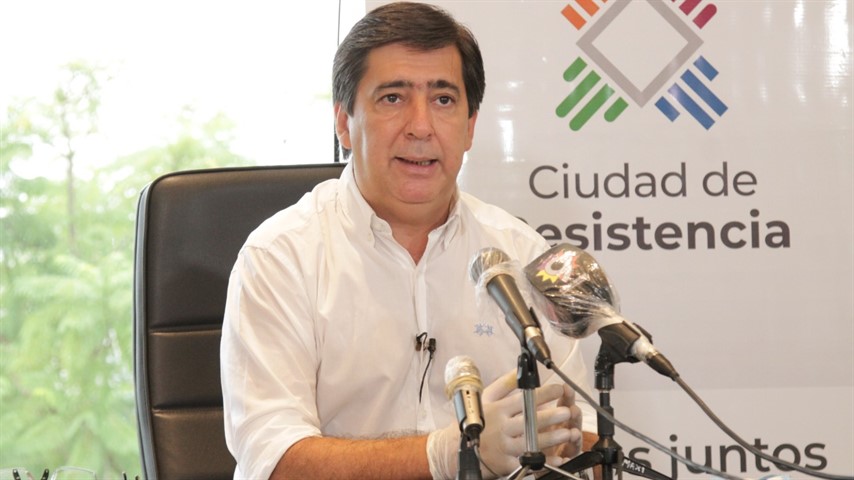 "Hubo un esfuerzo muy importante en materia salarial, producto de mas de dos mil pases a planta que se dieron en la gestión anterior", señaló Martínez.